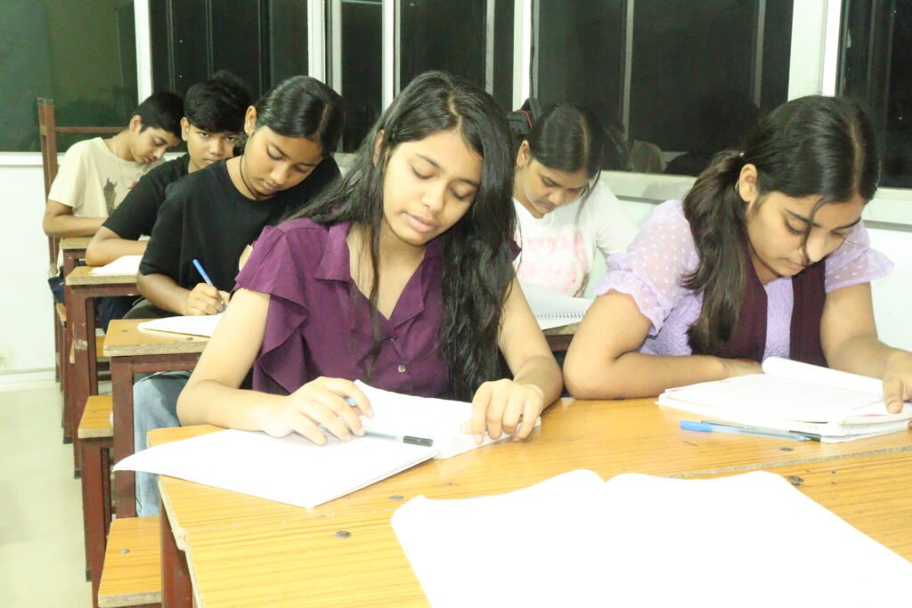 Students attending Maths and Science Coaching in Bokaro at GS CLASSES